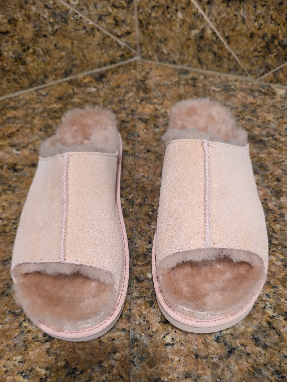 New UGG Pink Greenport Slide - SZ 8